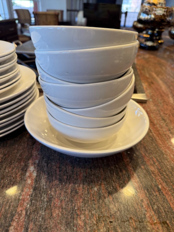 Photo 1 of WHITE MAINSTAY PLATES & BOWLS