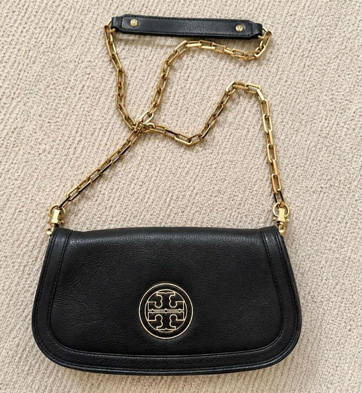 Photo 1 of TORY BURCH KIRA BLACK LEATHER CLUTCH W SIGNATURE GOLD LOGO EMBLEM 11"