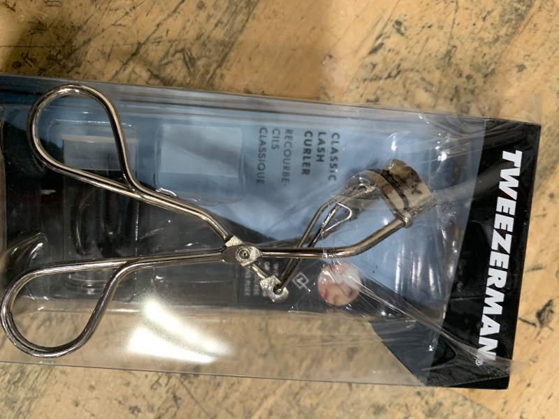 Photo 1 of ***DIRTY*** Tweezerman/ELF Classic Eyelash Curler Model No. 1034-R, Stainless Steel