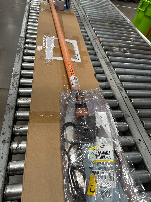 Photo 1 of *** PARTS ONLY **Fiskars 7-16 ft. Extendable 2-in-1 Pruner and Pole Saw For Tree Trimming, Tree Trimmer with Chain-Drive for Cutting Branches up to 1.25" Diameter with More Power, Garden Tools