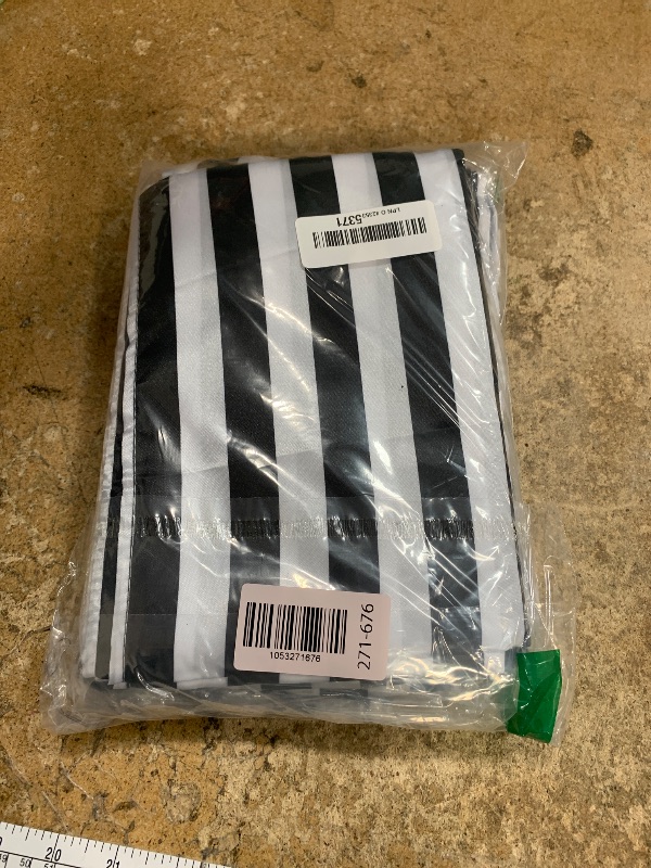 Photo 1 of (BAGGED) Striped Table Runner Polyester Decor Striped Design Modern Table Runner Elegant Decor for Indoor Events Family Dinner Outdoor Banquet Parties Celebrations, Black, White(12,12 x 108 Inches)