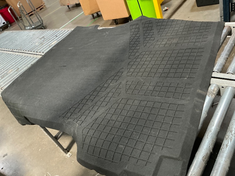Photo 1 of *UNKNOWN MODEL/* SMARTLINE CAR MAT