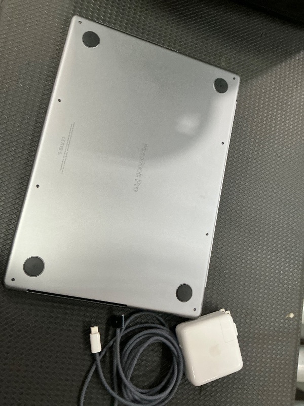 Photo 1 of *POWERS ON BUT LOCKED* MacBook Pro 14 2021 M1 Pro A2442 8-Core CPU / 14-Core GPU 16GB 512GB Space Gray
