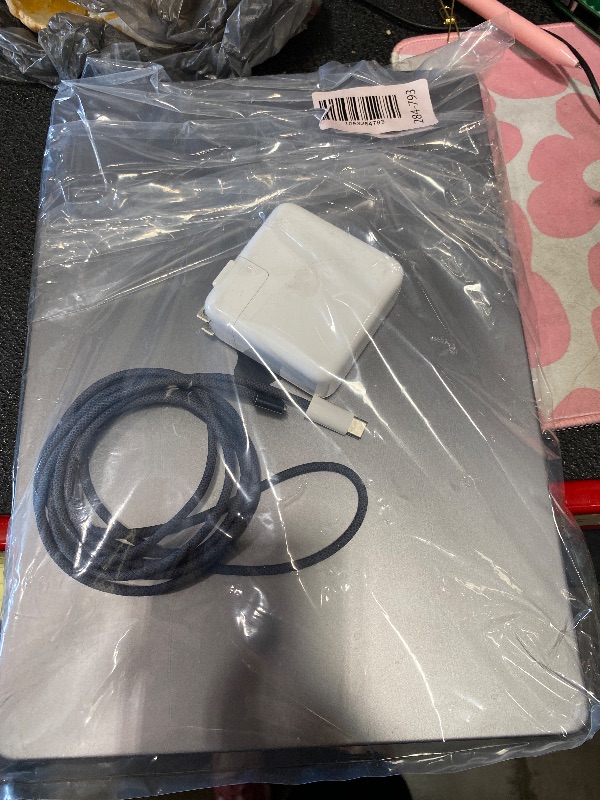 Photo 1 of *POWERS ON BUT LOCKED* MacBook Pro 14 2021 M1 Pro A2442 8-Core CPU / 14-Core GPU 16GB 512GB Space Gray
