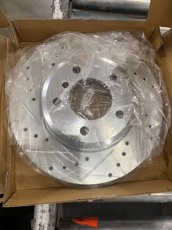 Photo 1 of ****************MISSING THE BRAKE HARDWARE****************
R1 Concepts Front and Rear Brakes and Rotors| Drilled and Slotted Brake Rotors| Front and Rear Ceramic Brake Pads and Rotors Kit| Brake Kit| Automotive Replacement Brake Kits
