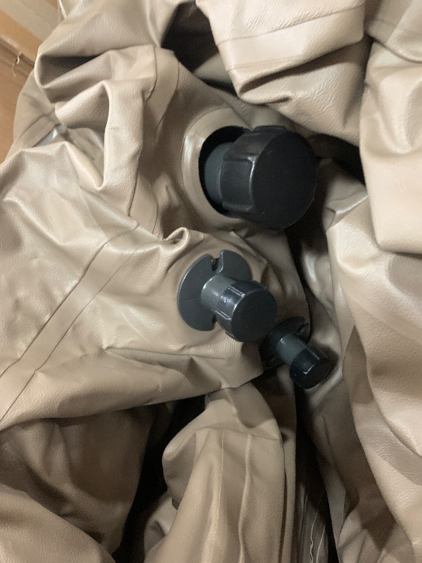 Photo 1 of ************missing the pump****************
INTEX 28427EH PureSpa Bubble Massage Spa Set Outdoor Inflatable Portable Hot Tub, Includes Energy Efficient Spa Cover, Saltwater System Ready, 6 Person, 85in x 28in