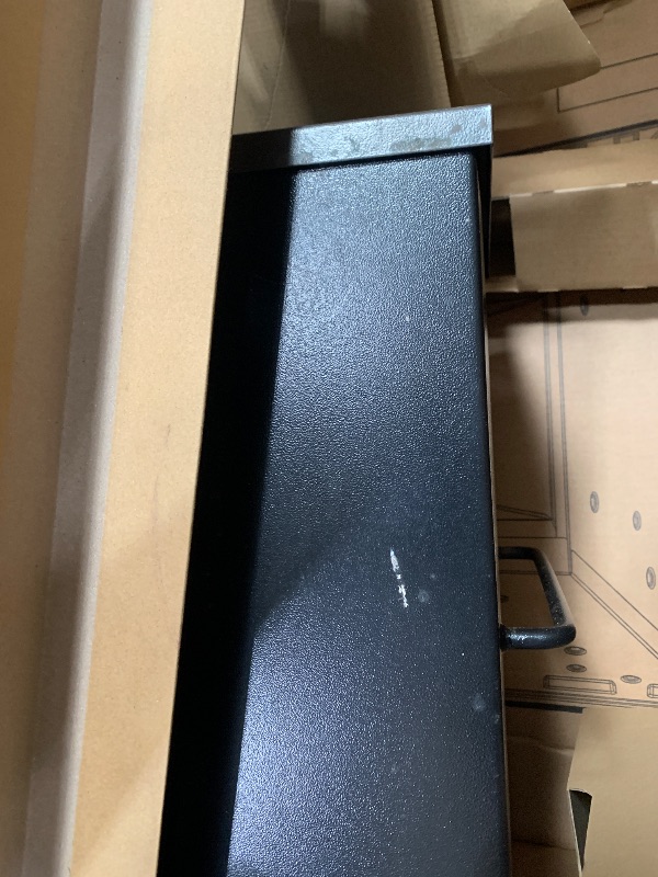 Photo 1 of ***PARTS ONLY-NOT FUNCTIONAL**

Traeger Grills Pro 780 Wood Pellet Smoker Grill, 6-in-1 BBQ Pellet Grill Combo, WiFi and App-Connected Electric Smoker, 780 Square Inches of Grilling Area, Temperature Control, Black Finish