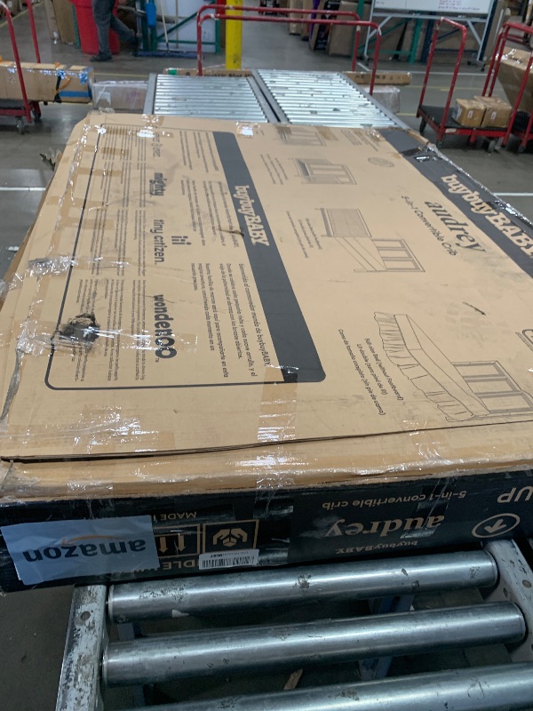 Photo 1 of **********************wooden panel is cracked; multiple scratches********************
évolur Audrey 5-in-1 Convertible Full-Size Baby Crib, Stardust, GreenGuard Gold & JPMA Certified, Crafted from Durable Solid Hardwood, 3 Mattress Heights, Converts to To