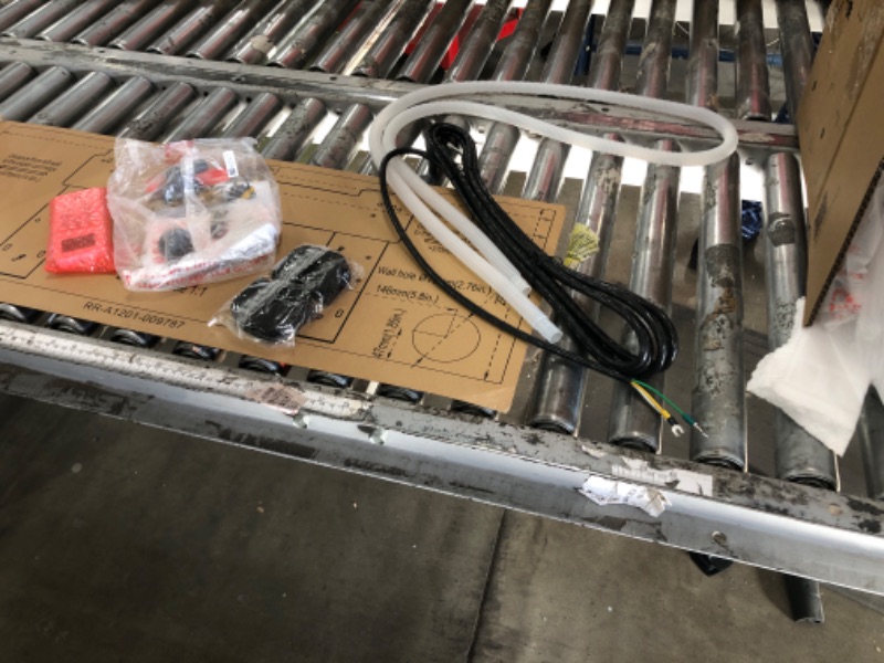 Photo 1 of (*PARTIAL SET - SEE PHOTOS/NOTES*) 28K ONE Zone Mini Split Air Conditioner and Heater, 20 SEER2 208-230V 9000 + 9000 + 12000 BTU Wifi Mini Split AC/Heating System Multi Zone, Ductless, Wall Unit, with Installation Kit