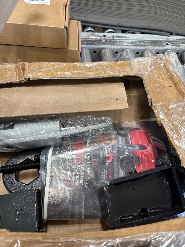 Photo 1 of ***********FOR PARTS ONLY- MISSING BALL JOINS AMONG OTHER PARTS**************
Rough Country Vertex 3" Lift Kit for 20-24 Chevy/GMC 2500 HD 2WD/4WD - 95850RED