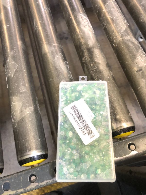 Photo 1 of 1000pcs Glass Beads for Jewelry Making Colorful Rainbow Craft Crystal Beads with Loose Beads Sparkly Beads for DIY Necklace Bracelet Earring(Green)