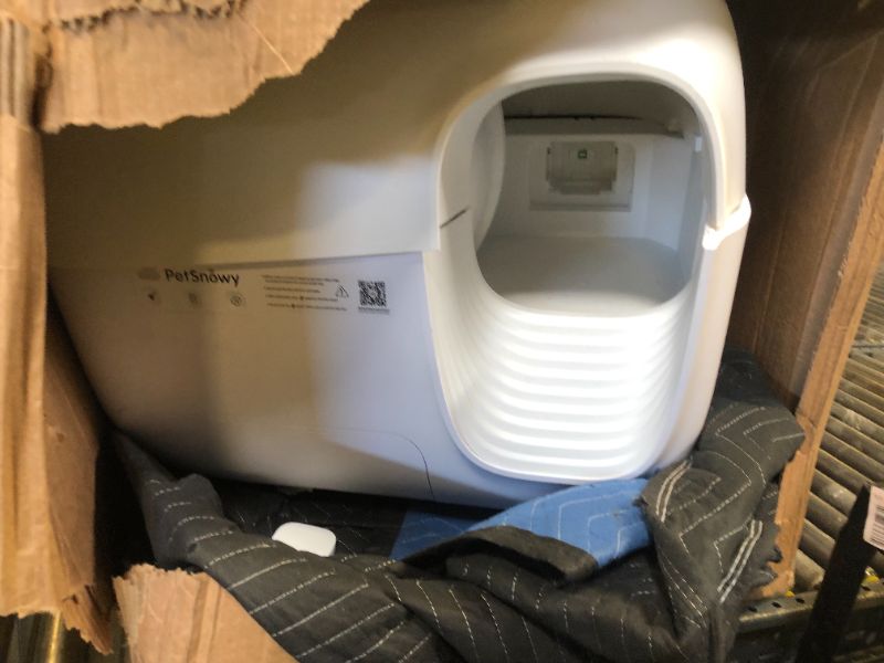 Photo 1 of SELF CLEANING LITTER BOX