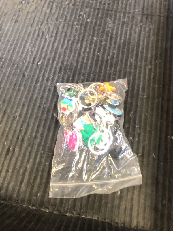 Photo 1 of Gibleitz 30pcs Random Different Keychains,Mixed Non-Repeat Cute Key Chain for Classroom Prizes Students Incentives Holiday Gifts Party Favors