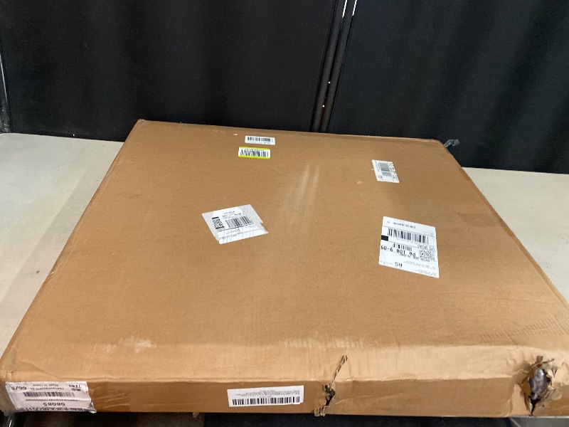 Photo 1 of 10 Panels No Dig Fence with Gate, 32 in(H) X 24 ft(L) Garden Decorative Fence Animal Barrier for Dogs, Rustproof Metal Garden Edging Border for Outdoor, Yard, Patio, White