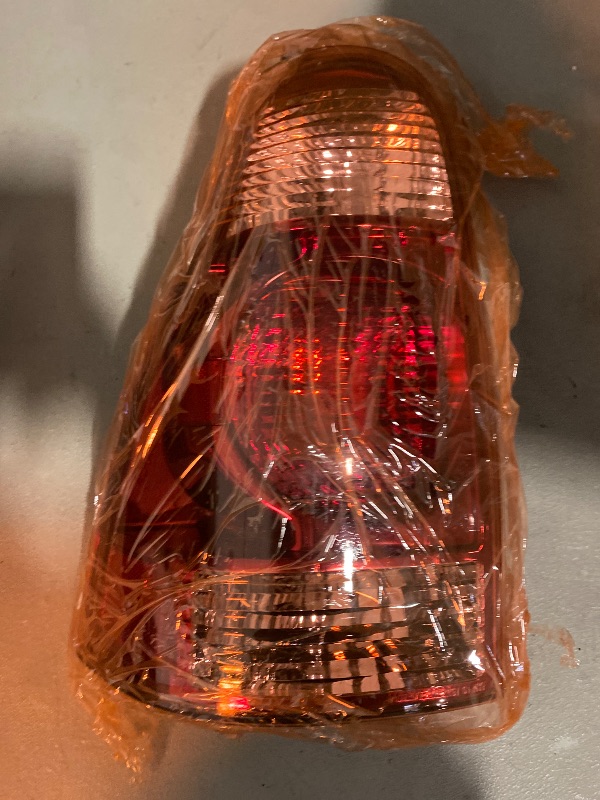 Photo 1 of Dependable Direct Driver Side (LH) Tail Light Assembly Compatible with 2003-2005 Toyota 4-Runner - TO2800147 81561-35271