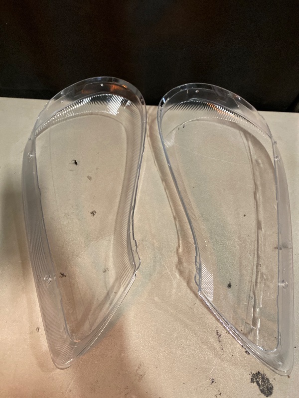 Photo 1 of Headlight Cover Transparent Lampshade Headlamp Shell Replace Original Lens Plexiglass Compatible for Porsche Cayenne 2007 2008 2009 2010(2PCS Left and Right)