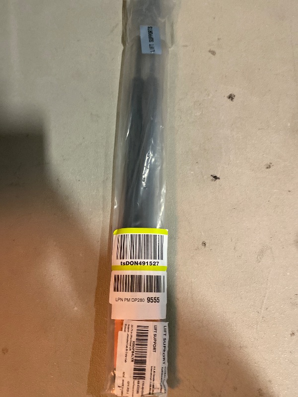 Photo 1 of 20.73 in 2Pcs Rear Back Liftgate Tailgate Hatch Trunk Struts Lift Supports Shock