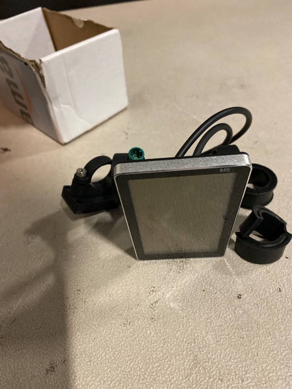 Photo 1 of Bike Display LCD 5 Pin M5 Control Panel Bike Screen 24V 36V 48V 60V Universal Scooters Electric Meter Panel Bikes 22.2 31.8mm Handlebars Display to Enrich Cycling Journey (No. 2 Protocol)