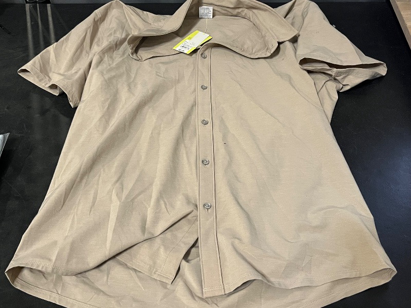 Photo 1 of L Men's Short Sleeve Woven Shirt - All in Motion™ Tan L
