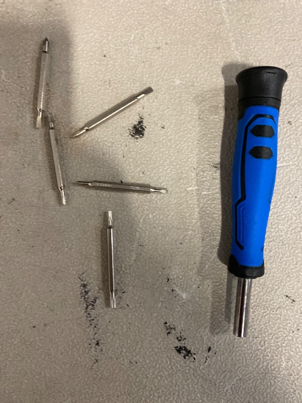 Photo 1 of Kobalt 10-in-1 Precision 5 -Piece 2-in Multi-Bit Combination Tip Screwdriver Set