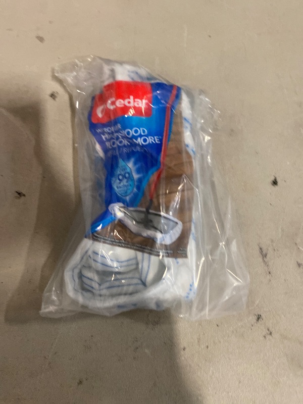 Photo 1 of O-Cedar Hardwood Floor 'N More Microfiber Replacement Head