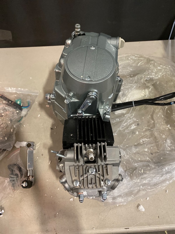 Photo 1 of 125CC 4 Stroke Electric Start Engine Motor 4 Speed Single Cylinder Air-Cooled Engine Semi Auto Horizontal Engine for ATV Dirt Pit Bike Go Kart Quad Buggy(3 Forward 1 Reverse)