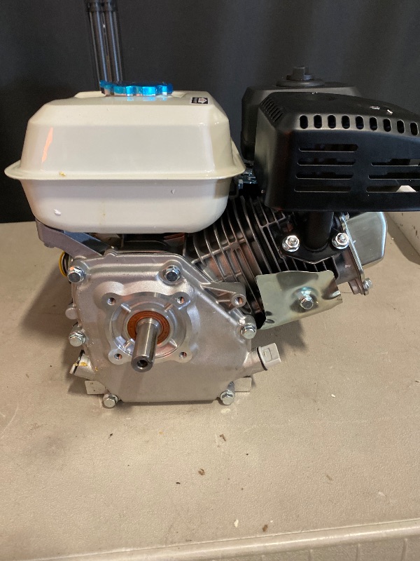 Photo 1 of LOYALHEARTDY Gas Engine GX160 6.5HP 160cc OHV 4 Stroke Single Cylinder Gasoline Motor Engine Replacement Engines Pull Start Air Cooled for Scarifier Lawnmower Pump Generator (Red)