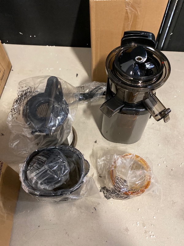 Photo 1 of Cold press juicer machines HYSapientia Electric masticating slow juicer for vegetable and fruit,Powerful Motor,Self Precut System,Easy to Clean,High Juice Yield,Juice & Fruit Purée Gelato Strainers