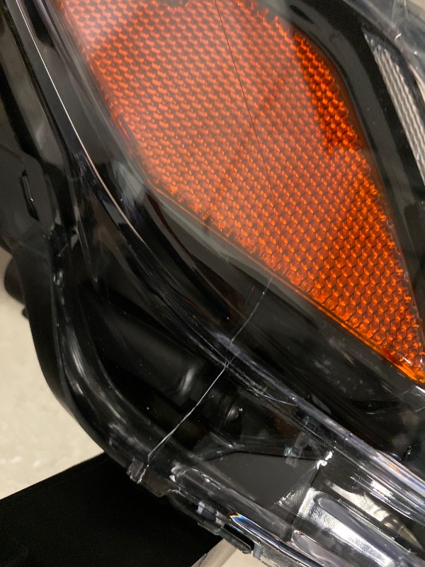 Photo 1 of For Mitsubishi Outlander 2016-2020 Front Halogen Headlight Assembly, Right Passenger Side Head Lights Clear Lens, High Brightness Headlight Assembly Direct Replacement (Right)