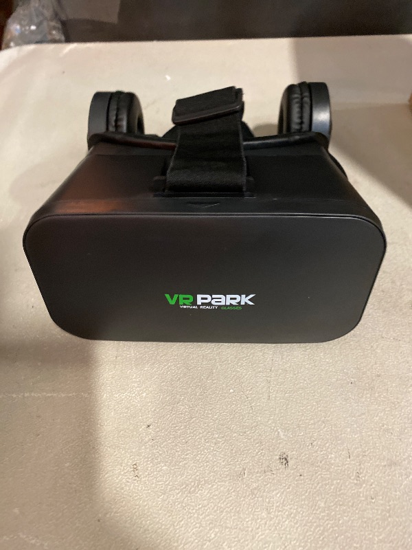 Photo 1 of Virtual Reality Headset, Black VR Glasses with Controller, 3D Video Gaming Mobile Headset for Smartphones