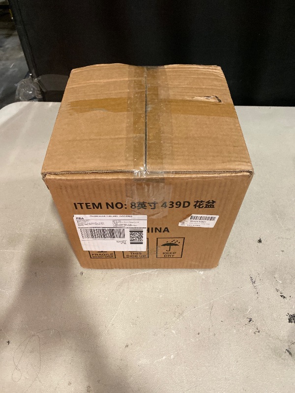 Photo 1 of Ceramic Planters for Indoor Plants - 7.6 Inch Ceramic Plant Pots Outdoor, Round Flower Pots with Drainage Hole, Fluted Modern Planter, Room House Decor, Gifts for Plant Lovers, White