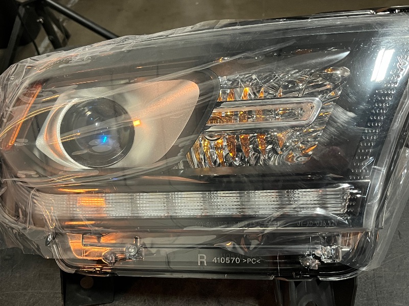 Photo 1 of Headlight Assembly 1 Piece Right Replacement Fits Dodge-Durango
