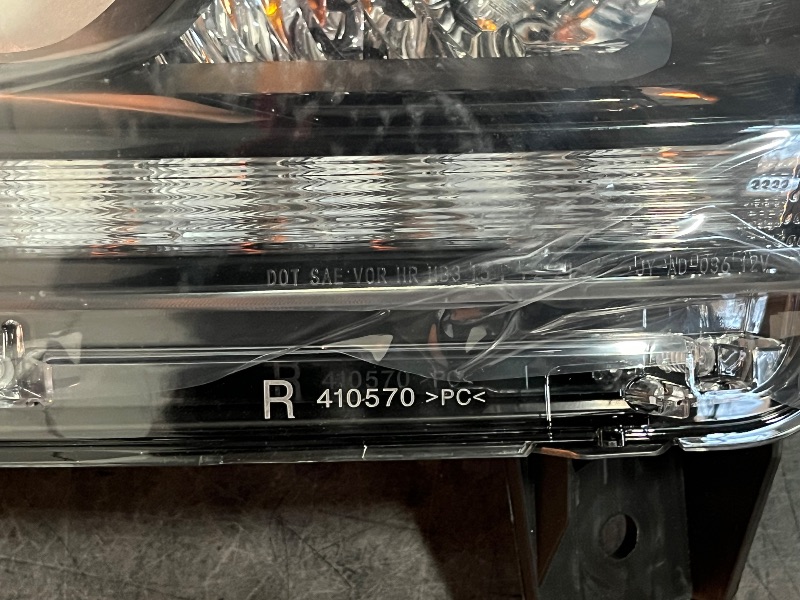 Photo 1 of Headlight Assembly 1 Piece Right Replacement Fits Dodge-Durango
