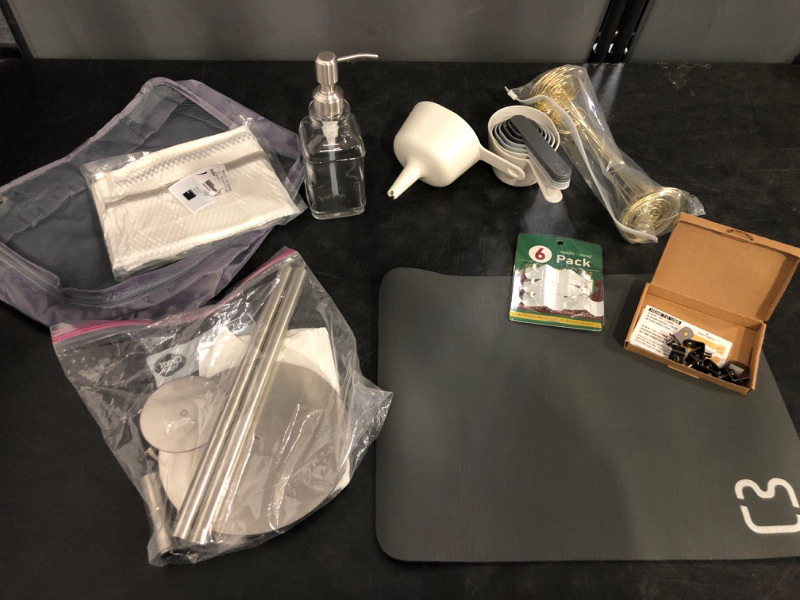 Photo 1 of 10 mixed items houseware