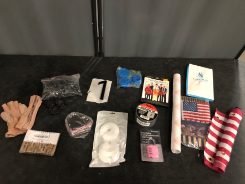 Photo 1 of 14 mixed houseware items.