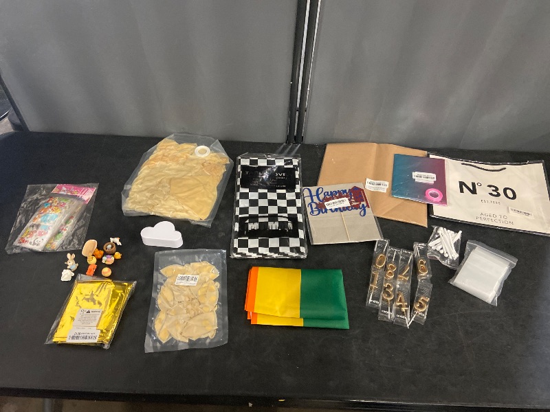 Photo 1 of 15 mixed party and deco