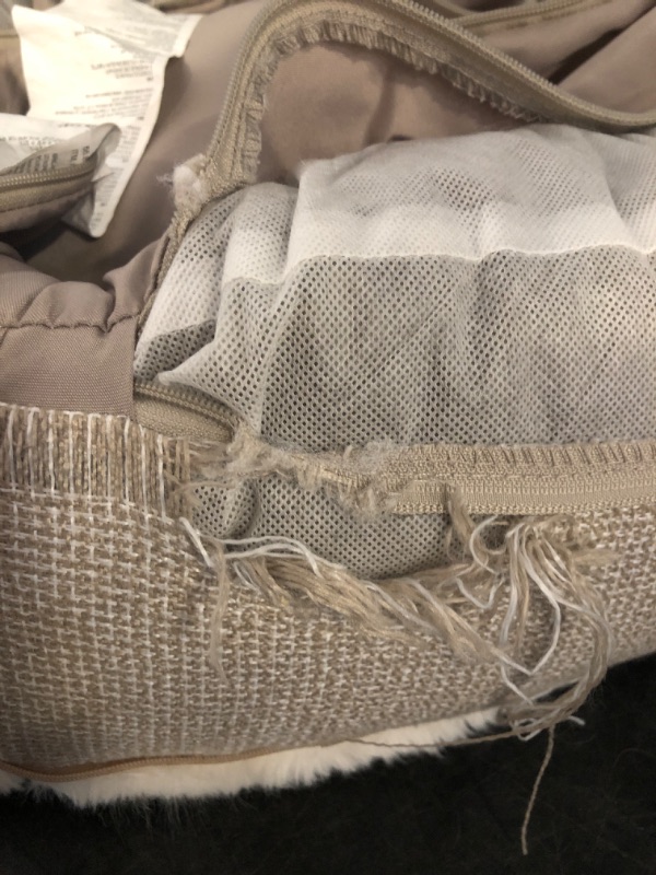 Photo 1 of KIRKLAND SIGNATURE ROUND PET BED