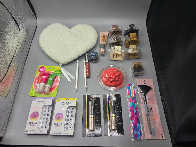 Photo 1 of 20pc Miscellaneous Brand Name Cosmetics