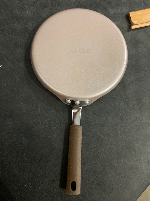 Photo 1 of CHEFMADE Mini Crepe Pan with Bamboo Spreader, 6-Inch Non-Stick Pancake Pan with Insulating Silicone Handle for Gas, Induction, Electric Cooker (Champagne Gold)
