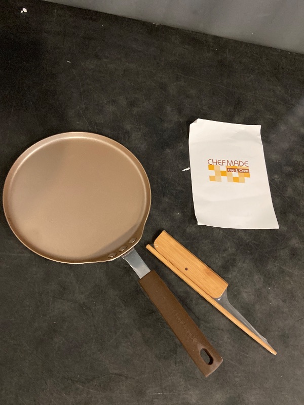 Photo 1 of CHEFMADE Mini Crepe Pan with Bamboo Spreader, 6-Inch Non-Stick Pancake Pan with Insulating Silicone Handle for Gas, Induction, Electric Cooker (Champagne Gold)
