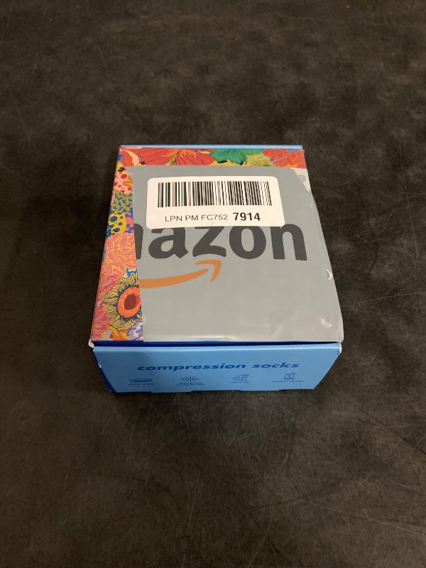 Photo 1 of 2xl Bamboo Viscose Compression Socks for Women Men 2 Pairs 15-20mmHg Knee High Compression Socks Travel Nurse
