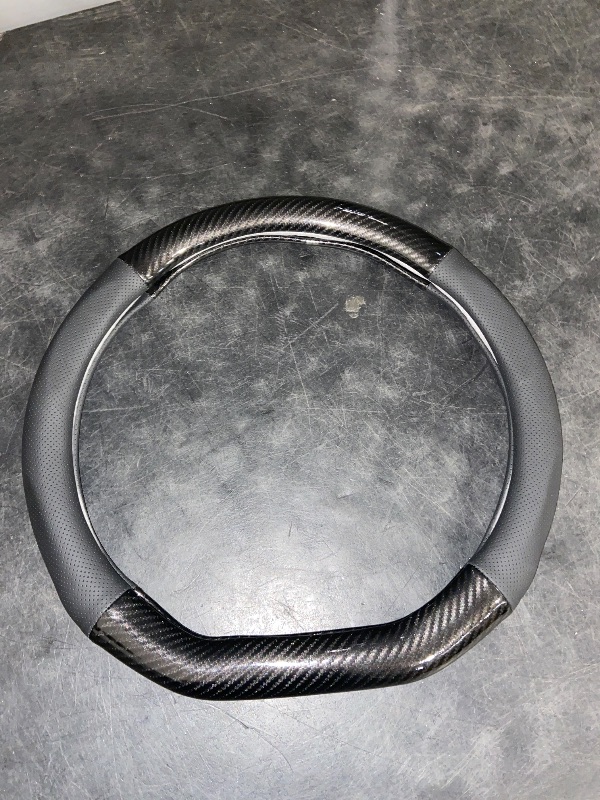 Photo 1 of 1 Pack Car Breathable Steering Wheel Cover, Wear -Resistant Steering Wheel Sleeve, Carbon Fiber Non-Slip Steering Wheel Protector, Four Seasons Universal Steering Wheel Set (Black #D -Shaped)