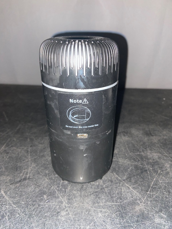 Photo 1 of Generic Car Humidifier Aromatherapy Essential Oil Diffuser USB Mist Mini Portable for Car Home Office Bedroom, 100ML, Black
