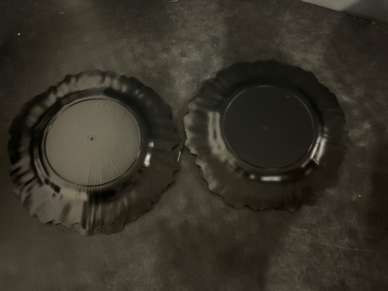 Photo 1 of 50PCS Gold Charger Plates 13" Round Charger Plates Bulk Reef Chargers for Dinner Plate Decorative Gold Chargers Plastic Plate for Wedding Party Event Baby Bridal Shower Table Decoration
