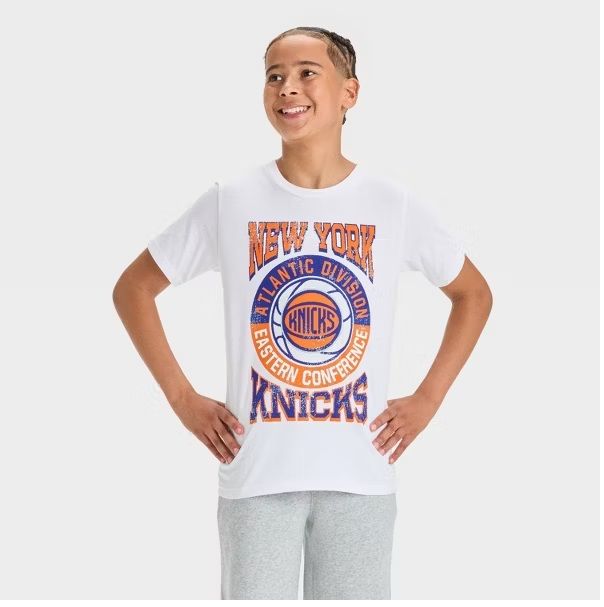 Photo 1 of Size L (12/14) NBA New York Knicks Boys' Graphic T-Shirt