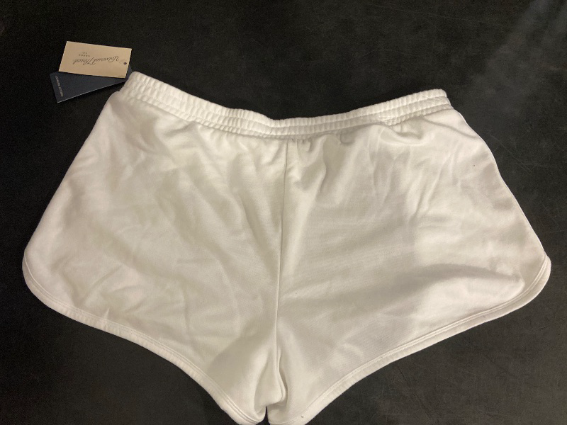 Photo 1 of Size L Women's Mid-Rise Graphic Fleece Shorts - Universal Thread™ White L
