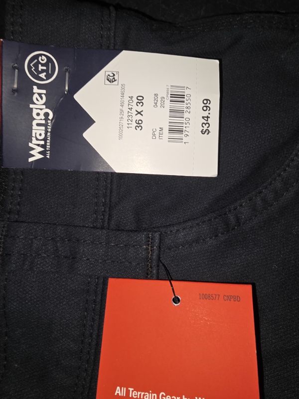 Photo 1 of 36x30 Men's Black Wrangler Jeans