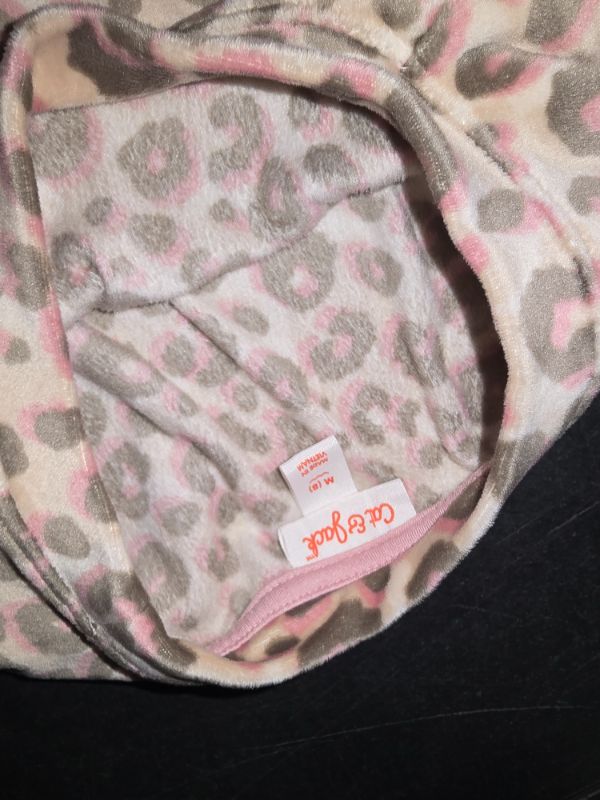 Photo 1 of M (8) Cat & Jack Girls Leopard Print Fuzzy Pajama Set