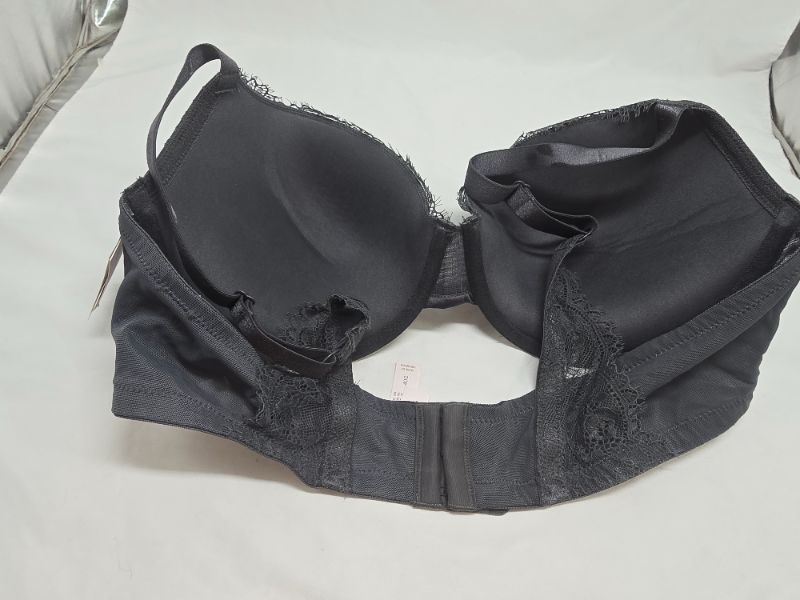 Photo 1 of 40C Women's Lace Push-up Demi T-Shirt Bra - Auden