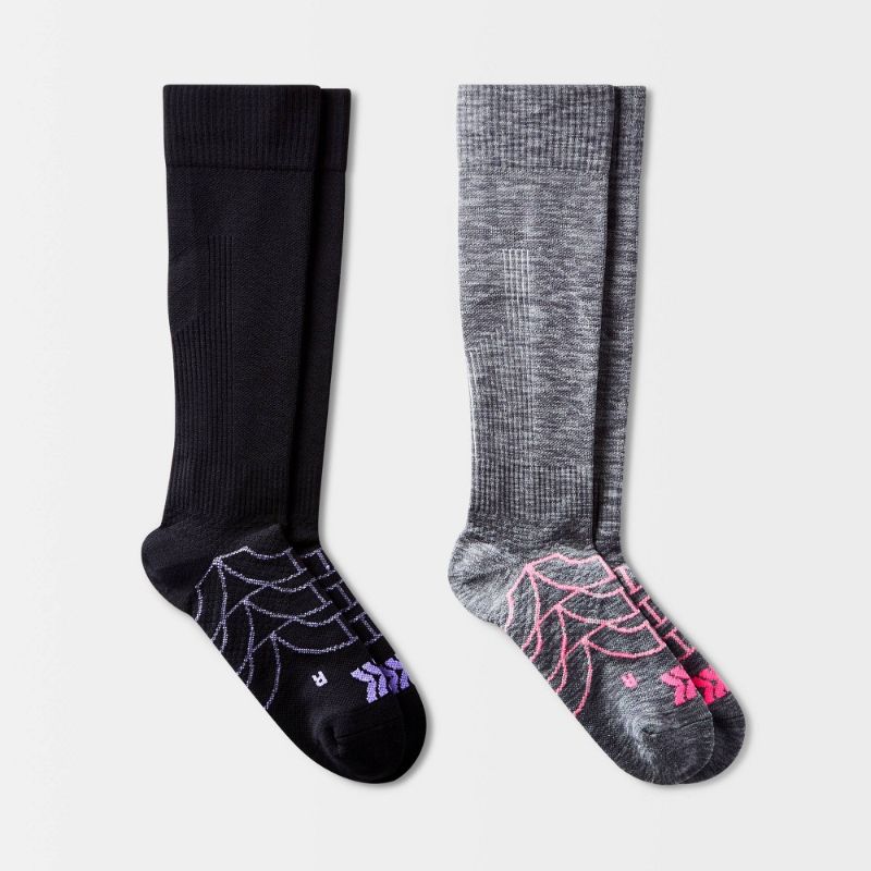 Photo 1 of 4-10 Women's Compression 2pk Knee High Socks - All in Motion™ Gray/Black 4-10: Moisture Wicking, Arch Support
